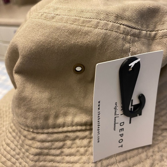 New Beige bucket hat.  Size S / M - Picture 4 of 4